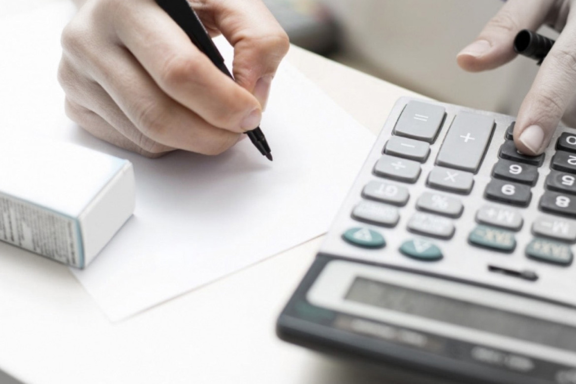 Medical Revenue Cycle Professional Services | AR Collect, Office: 347.556.0659, Email: roxannr.arcollect@gmail.com - Image